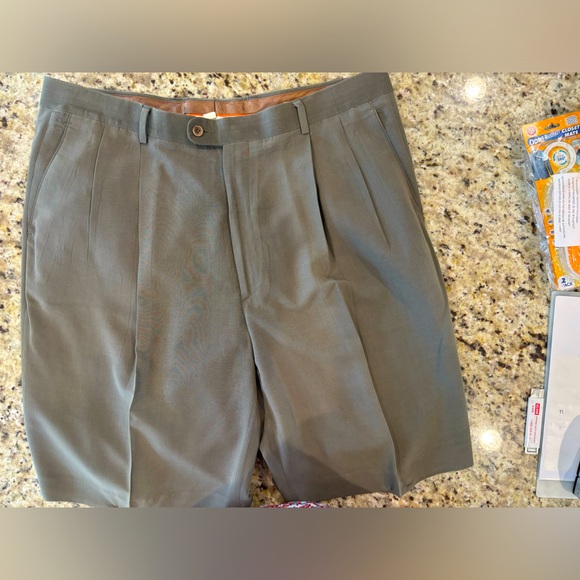 Men’s dress shorts. SETTE‎ PONTI.  Size 40 great condition always laundered. - Picture 1 of 9